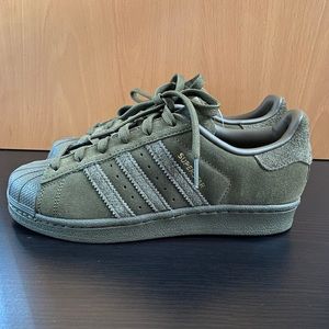 Adidas Superstar shell toe